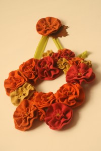 Wreath with stamens & filled out with a few more flowers ...