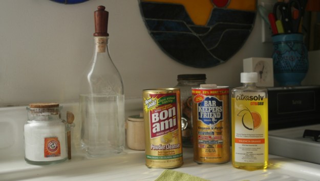 cropped-houseproud-homestead-still-life-with-cleaning-products.jpg